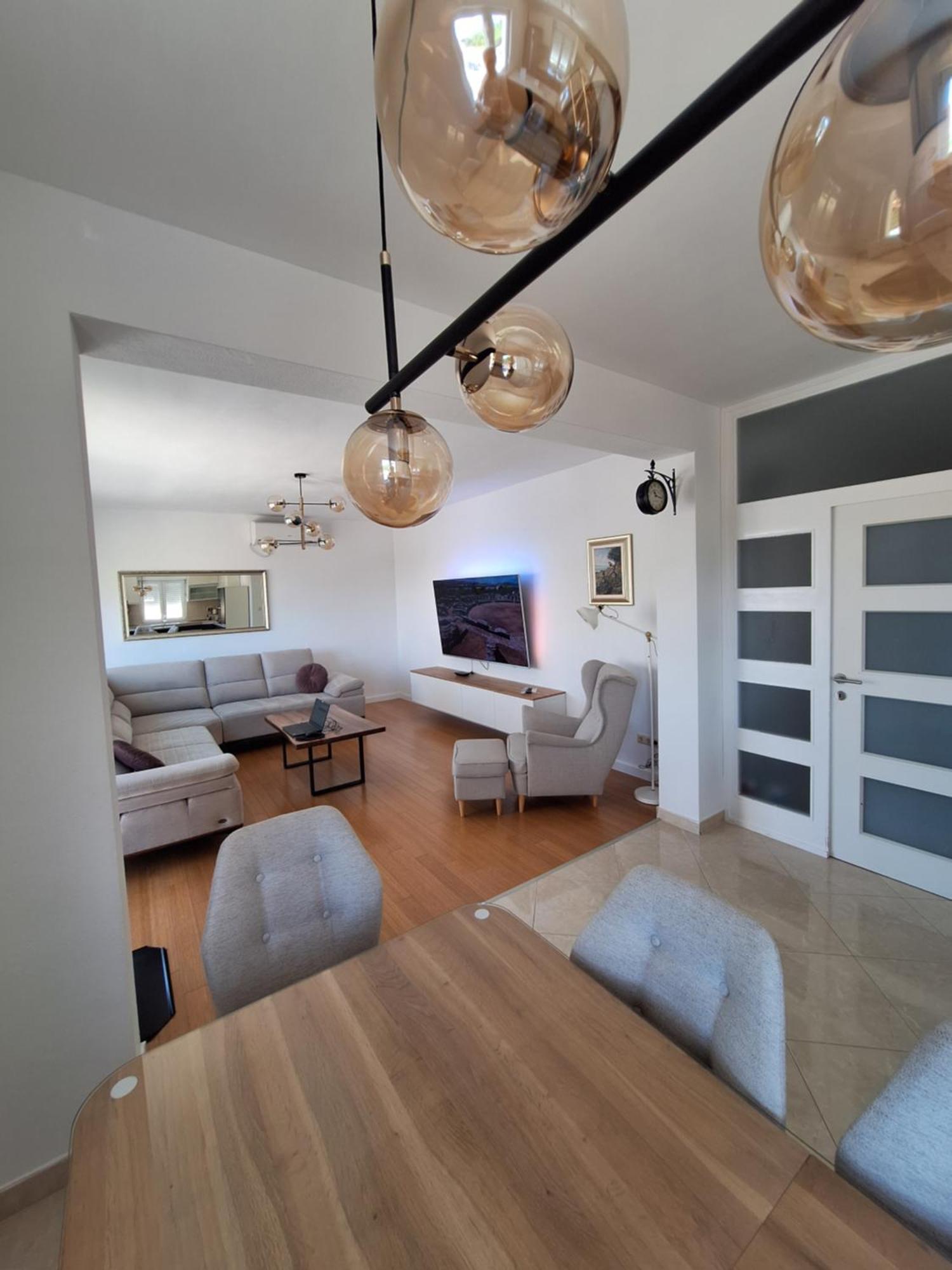 Sea Stone Apartment โปดสตรานา ภายนอก รูปภาพ
