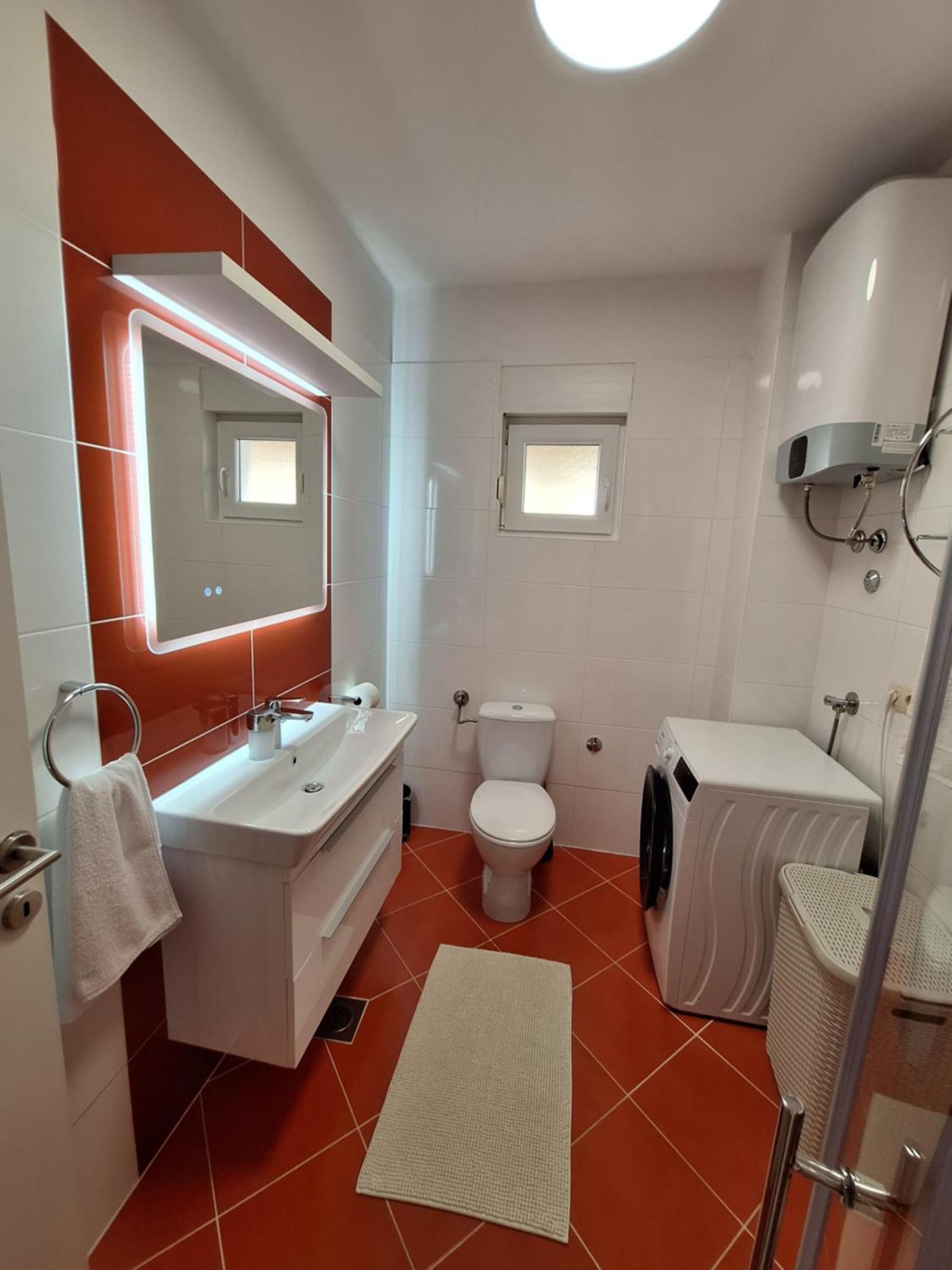 Sea Stone Apartment โปดสตรานา ภายนอก รูปภาพ